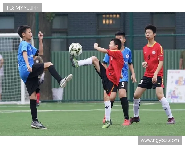 足球激情无限：全球赛场上的顶级对决与球员荣耀之路