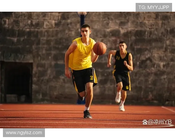 体育赛事激烈对决 运动员拼搏精神展现 极限挑战助力新纪录诞生