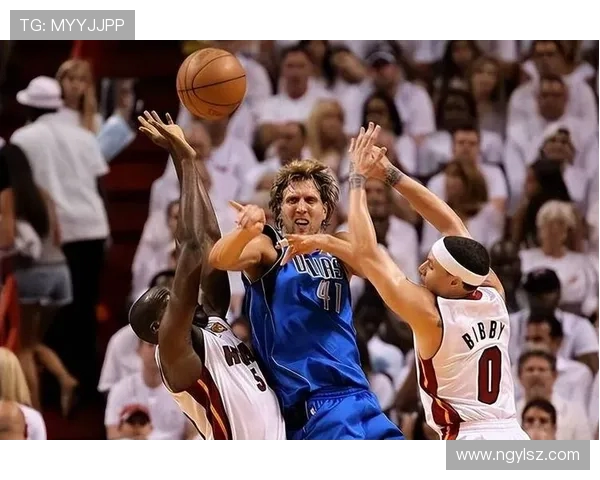 2011年NBA季后赛雷霆与小牛的激烈对决与历史性时刻回顾