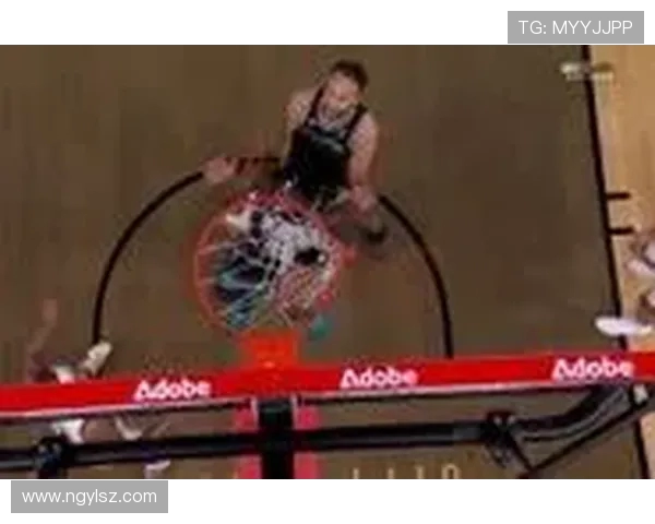 勇士与灰熊激战再续中文解说精彩瞬间回顾与分析